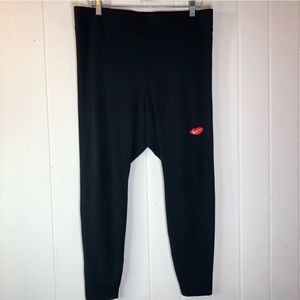 Nike Lips and Hearts Leggings, Size 1x.